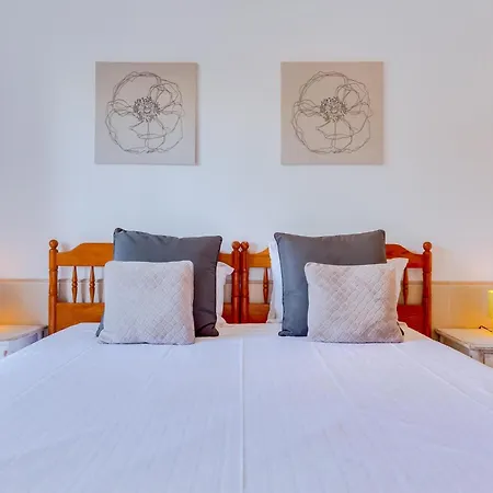 Alvaflor Com Piscina - Vilamoura *